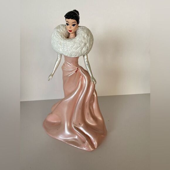 Vintage The Danbury Mint Enchanted Evening Barbie Figurine 1995 - Picture 3 of 5